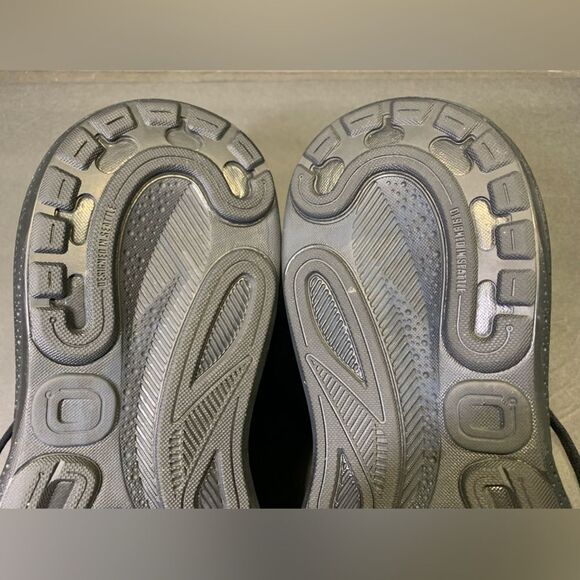 Brooks Womens Adrenaline 24 Running Walking Sneakers Shoe Size 9.5 - Picture 11 of 12